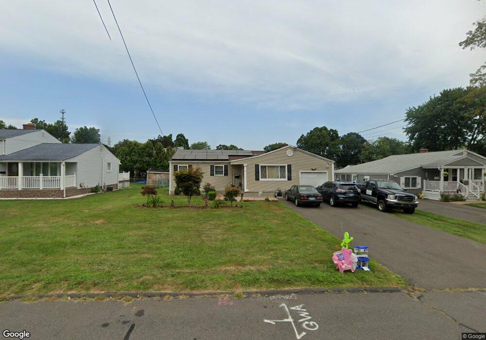 66 Crystal St, Wethersfield, CT 06109 - photo 1