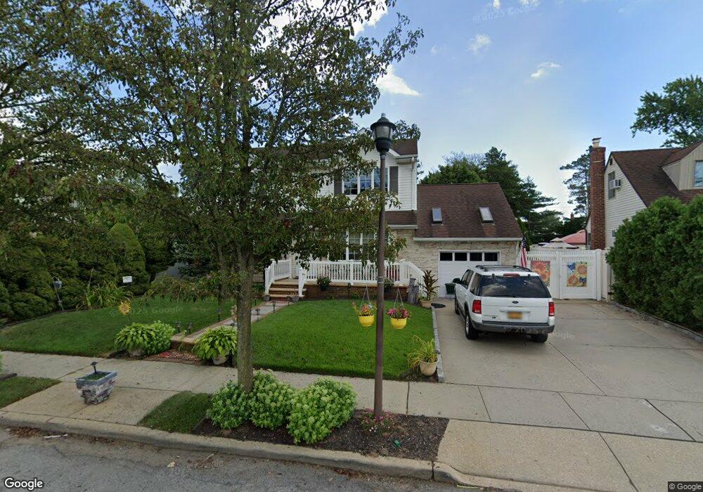 787 Forte Blvd, Franklin Square, NY 11010 - photo 1