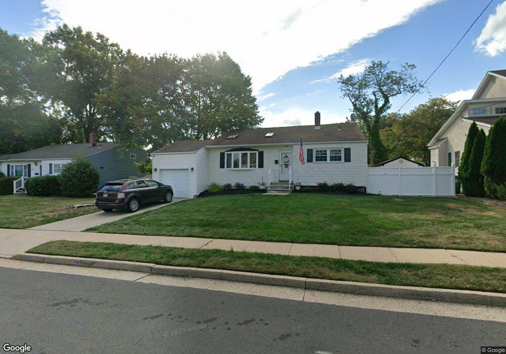 7 Berrue Ct, Edison, NJ 08817 - photo 1