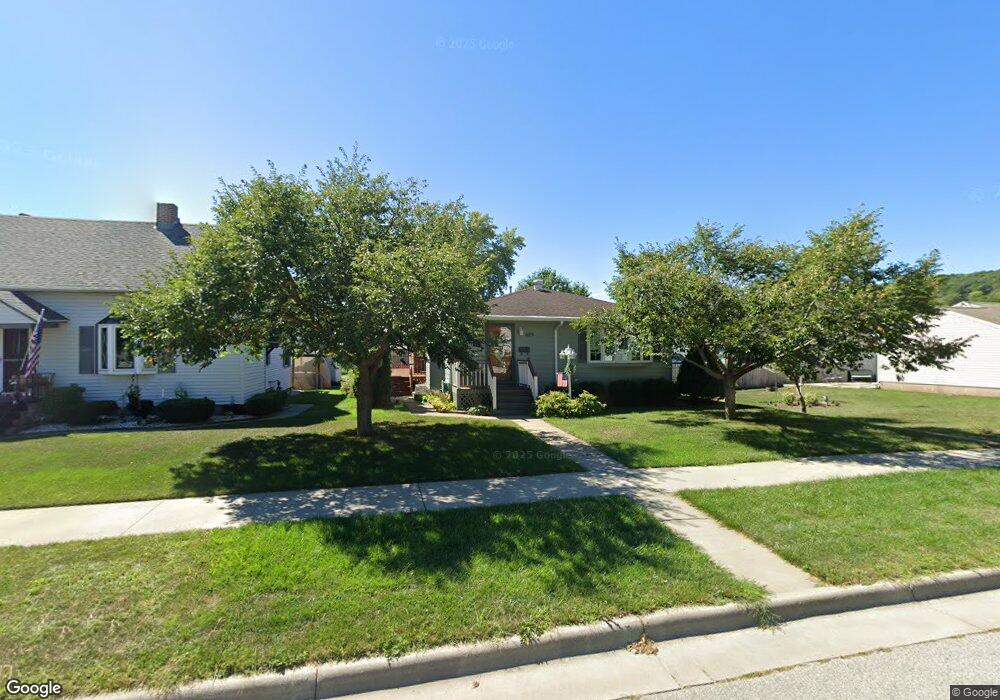 429 N 2nd St, La Crescent, MN 55947 - photo 1