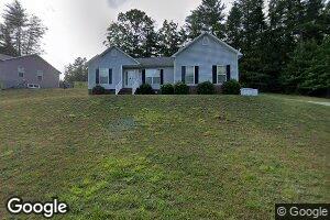 208 S River Glen Dr, Morganton, NC 28655