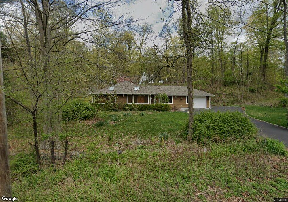 550 Millwood Rd, Mount Kisco, NY 10549 - photo 1