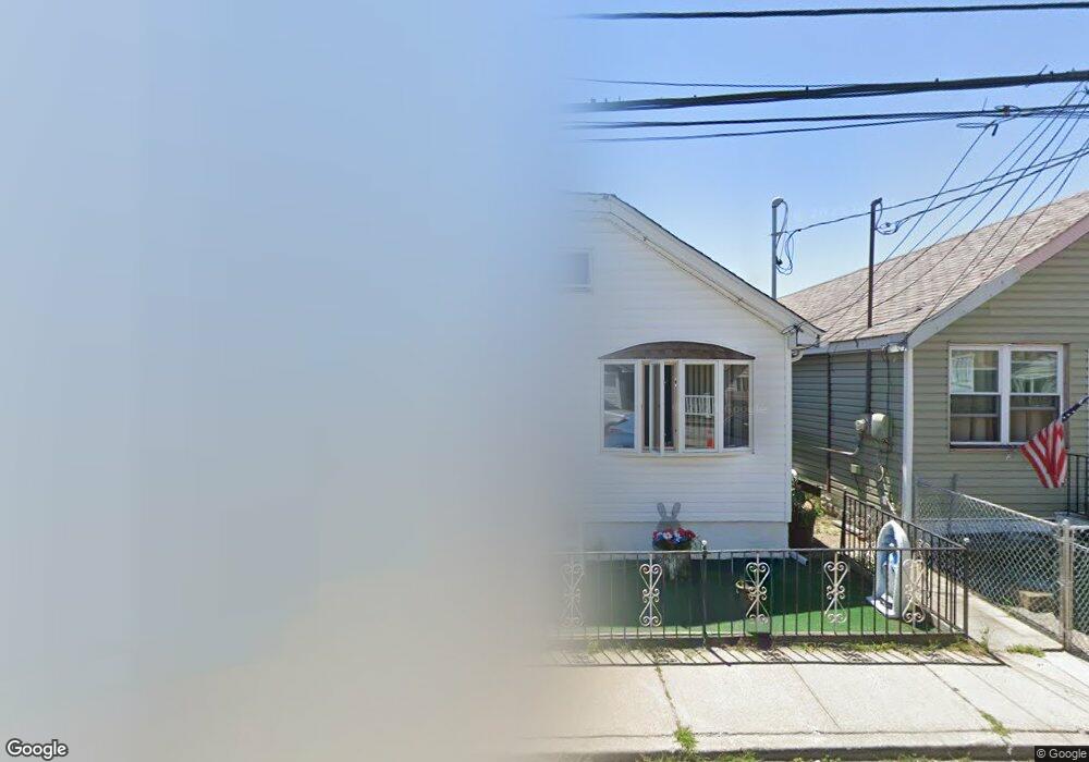 14 W 14th Rd, Broad Channel, NY 11693 - photo 1
