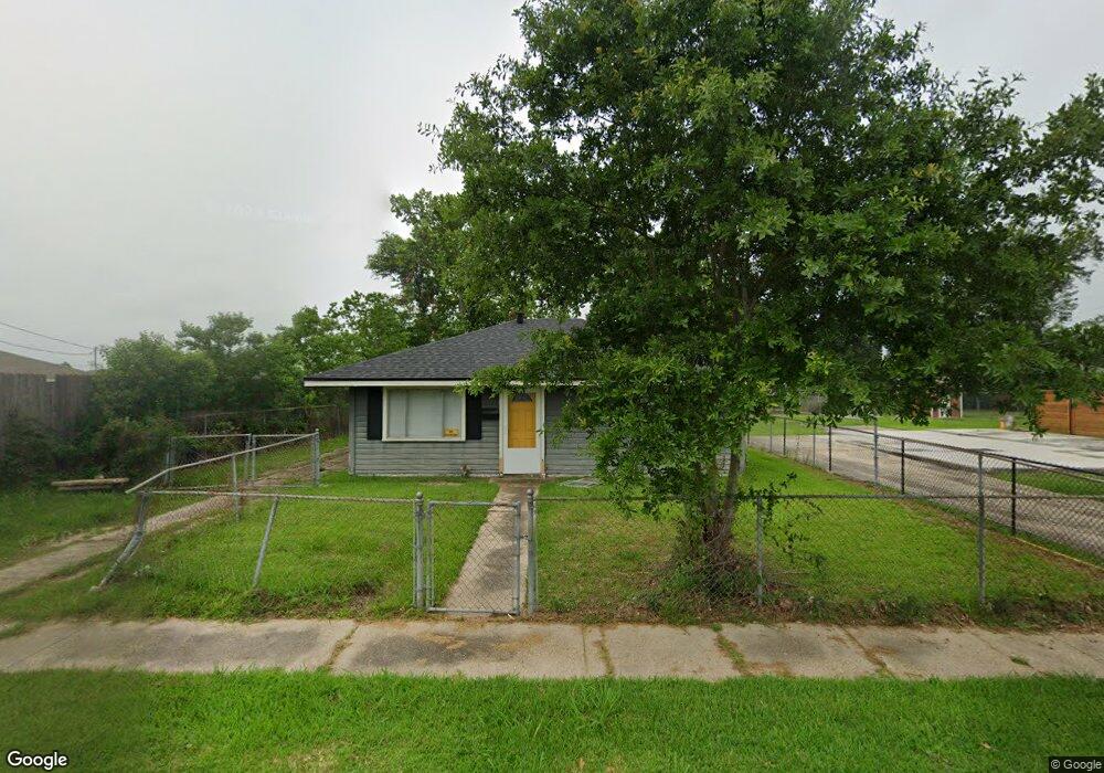 1601 8th Ave, Lake Charles, LA 70601 - photo 1