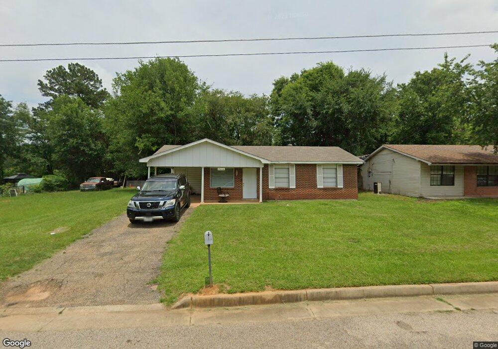 612 Holliday St, Longview, TX 75601 - photo 1