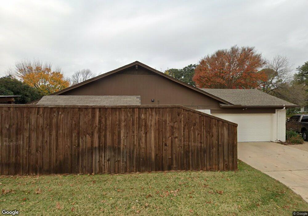 313 Quail Crest Dr, Bedford, TX 76021 - photo 1