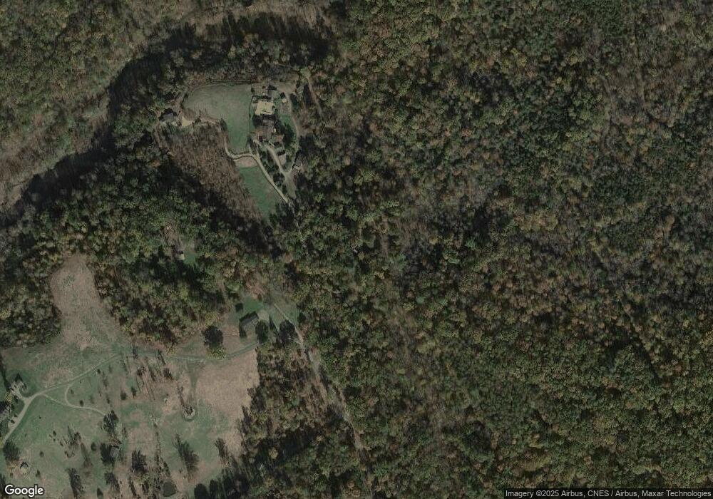 1819 Ivywest Ln, Charlottesville, VA 22901 - photo 1