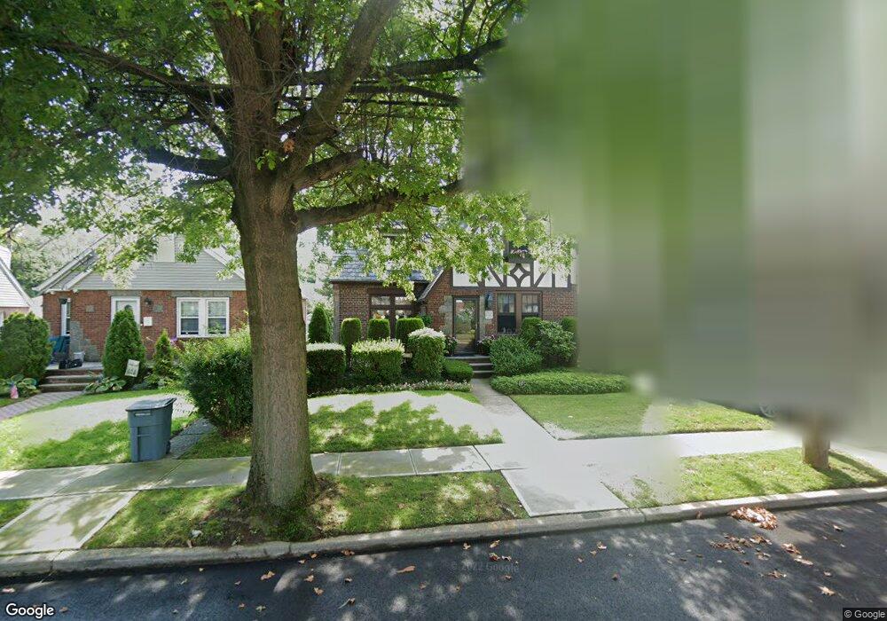 101 Gilmore Blvd, Floral Park, NY 11001 - photo 1