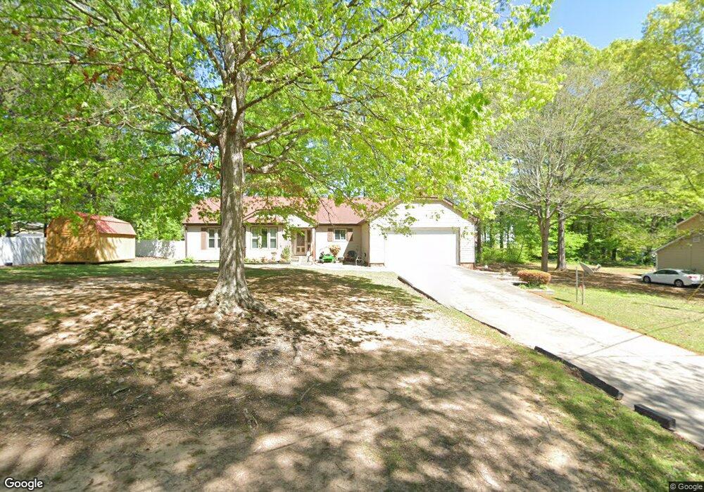 208 Jennifer Ln, Carrollton, GA 30116 - photo 1