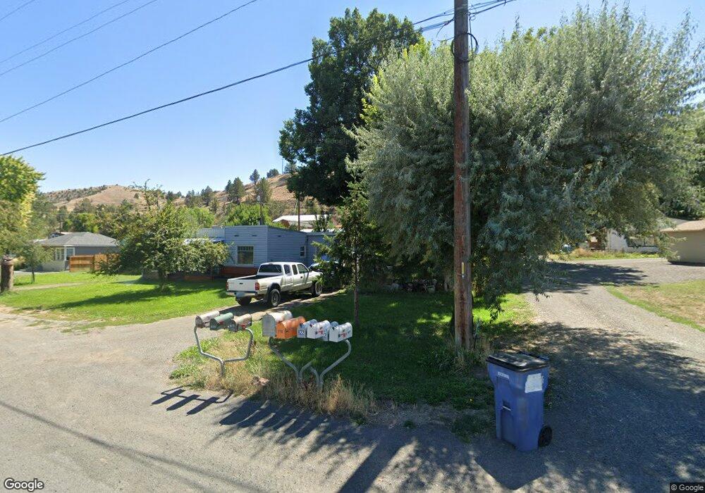 802 E Main St, John Day, OR 97845 - photo 1