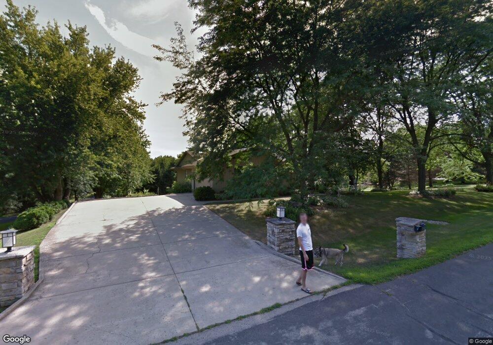 5701 Vineyard Rd, Fitchburg, WI 53575 - photo 1