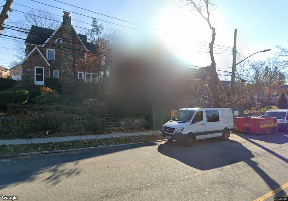 18618 Midland Pkwy, Jamaica, NY 11432 - photo 1