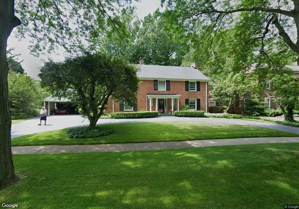 91 Touraine Rd, Grosse Pointe Farms, MI 48236 - photo 1