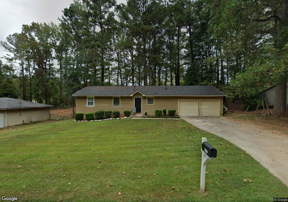 5926 Dart Dr, Lithonia, GA 30058 - photo 1