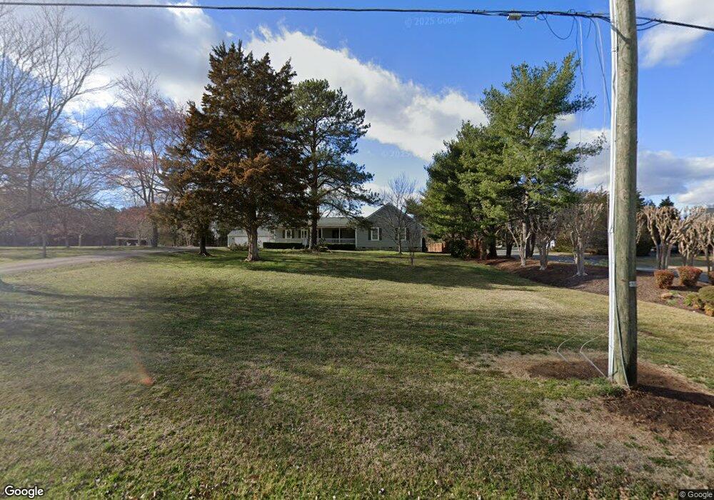 5710 Shady Grove Rd, Glen Allen, VA 23059 - photo 1