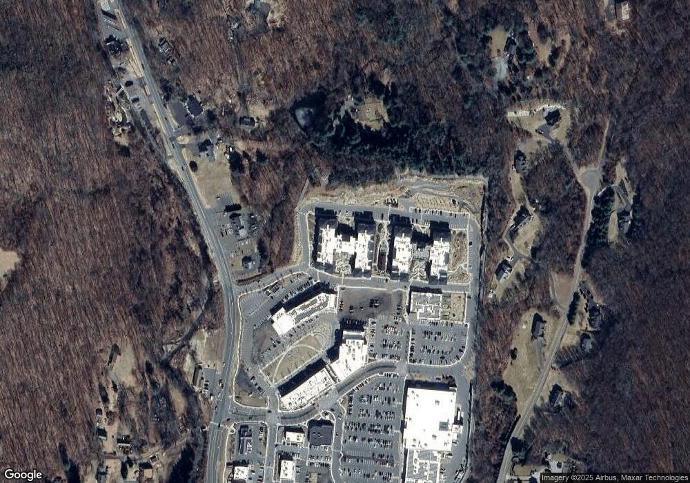 400 Boulder Pass unit 210, Oxford, CT 06478 - photo 1