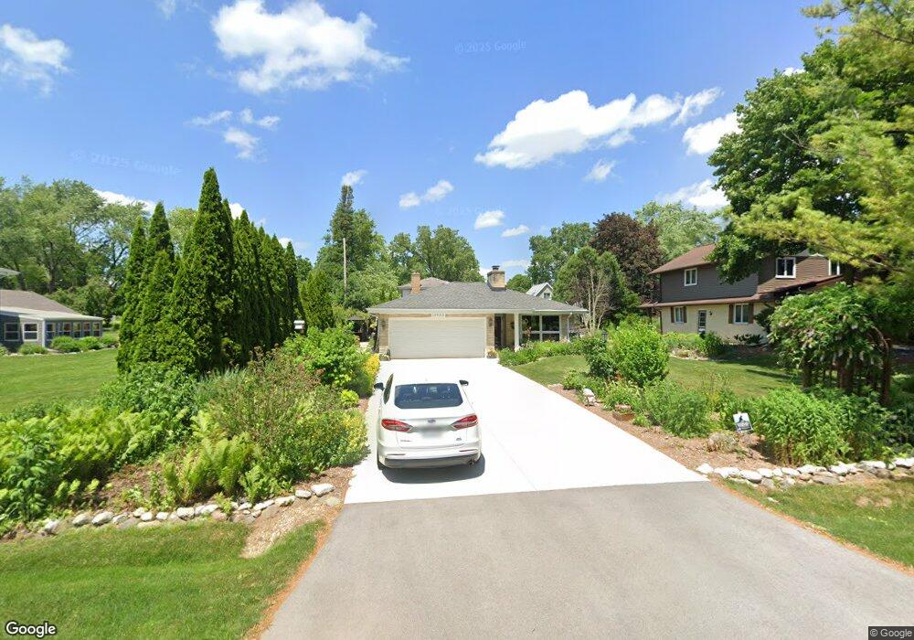 13900 Grant Place, Elm Grove, WI 53122 - photo 1