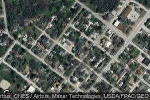 504 Van Buren St, Keosauqua, IA 52565