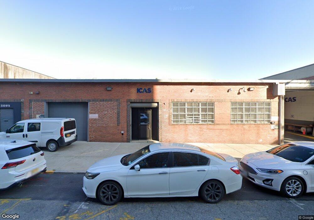 2262 45th St, Long Island City, NY 11105 - photo 1