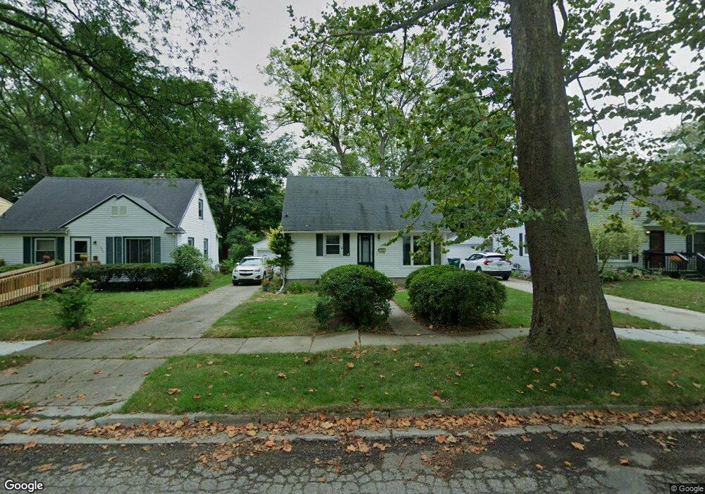 816 S Dexter Dr, Lansing, MI 48910 - photo 1