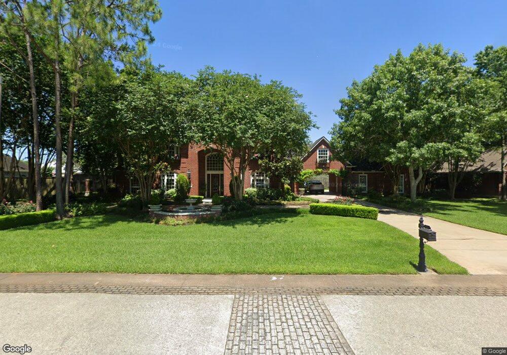 304 Fieldcreek Dr, Friendswood, TX 77546 - photo 1