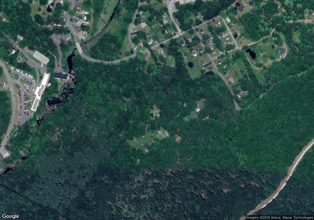 506 Mountain Spring Ave, Hawley, PA 18428 - photo 1