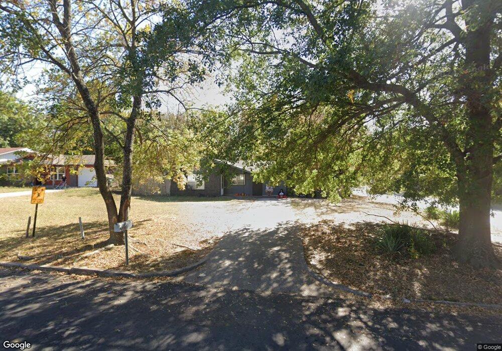 2401 Columbus St, Muskogee, OK 74401 - photo 1