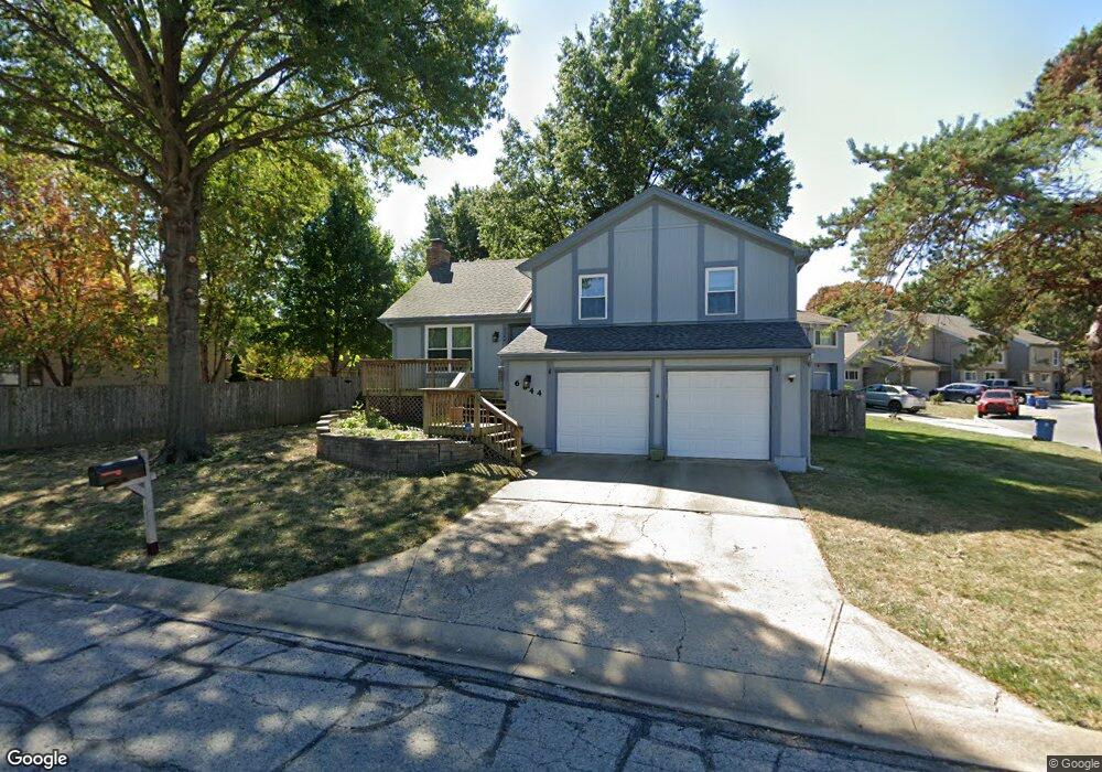 6644 Halsey St, Shawnee, KS 66216 - photo 1