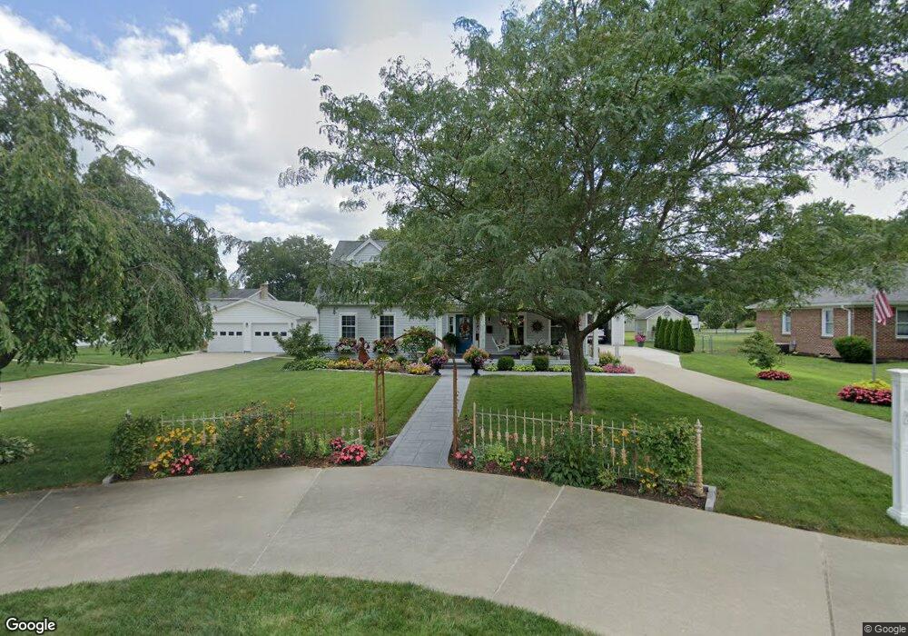 1505 Mccullough Ln, Columbus, IN 47203 - photo 1