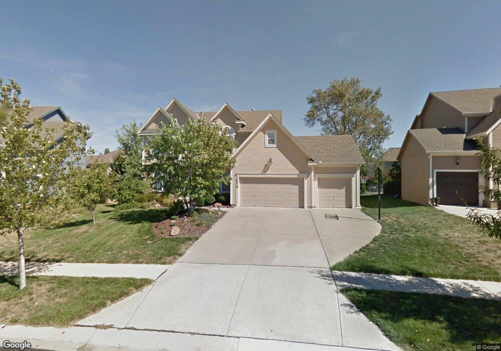 19619 W 97th St, Lenexa, KS 66220 - photo 1