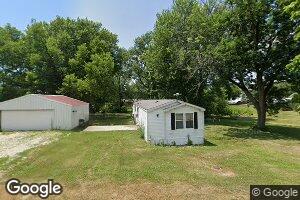 127 S Ganoe St, Plainville, IL 62365
