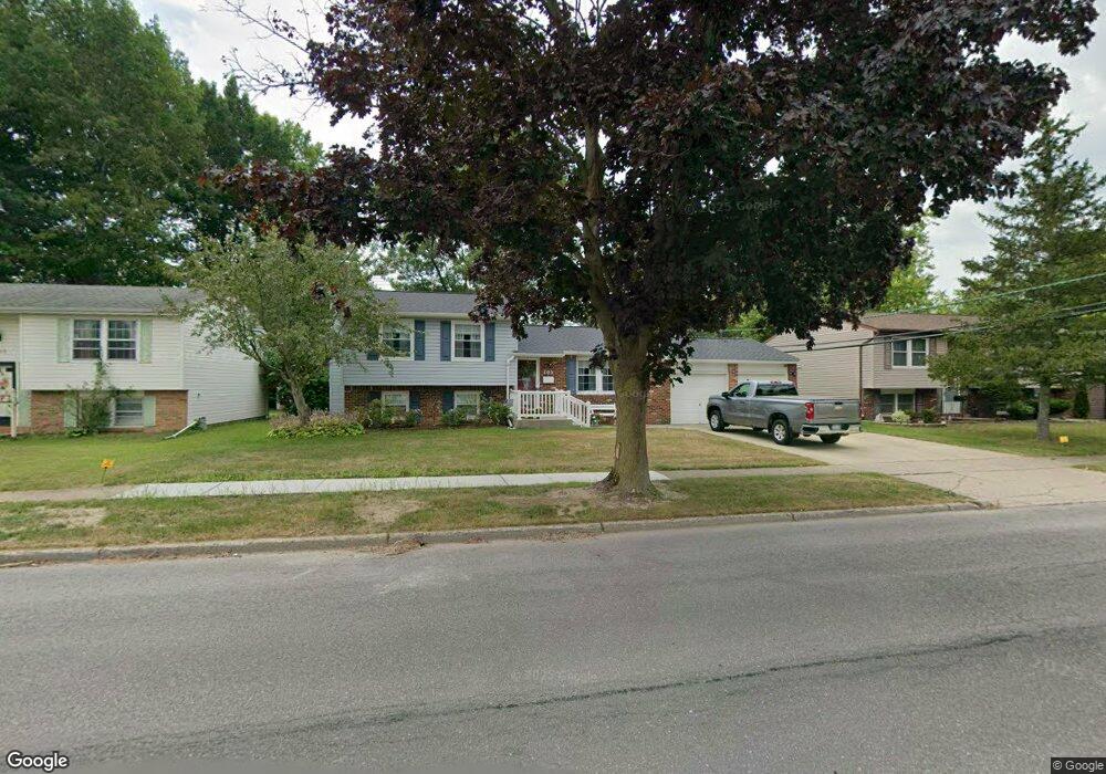 703 Wurlitzer Dr, North Tonawanda, NY 14120 - photo 1