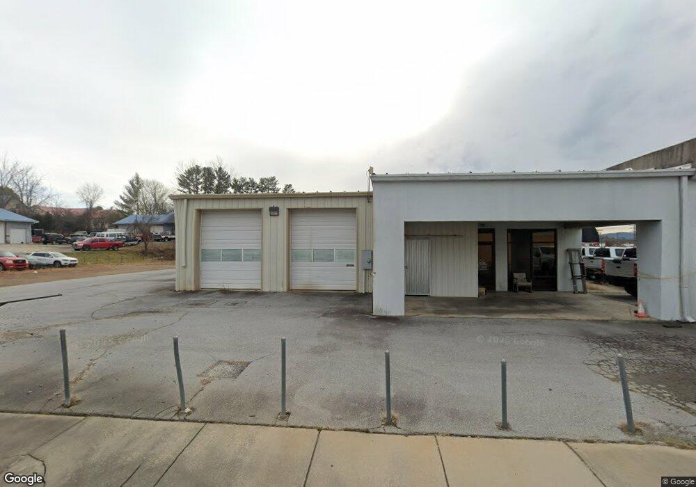 302 Duncan Hill Rd, Hendersonville, NC 28792 - photo 1