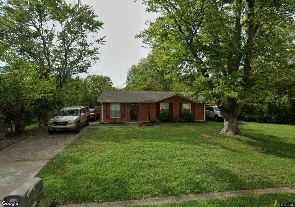 7718 Rochelle Rd, Louisville, KY 40228 - photo 1