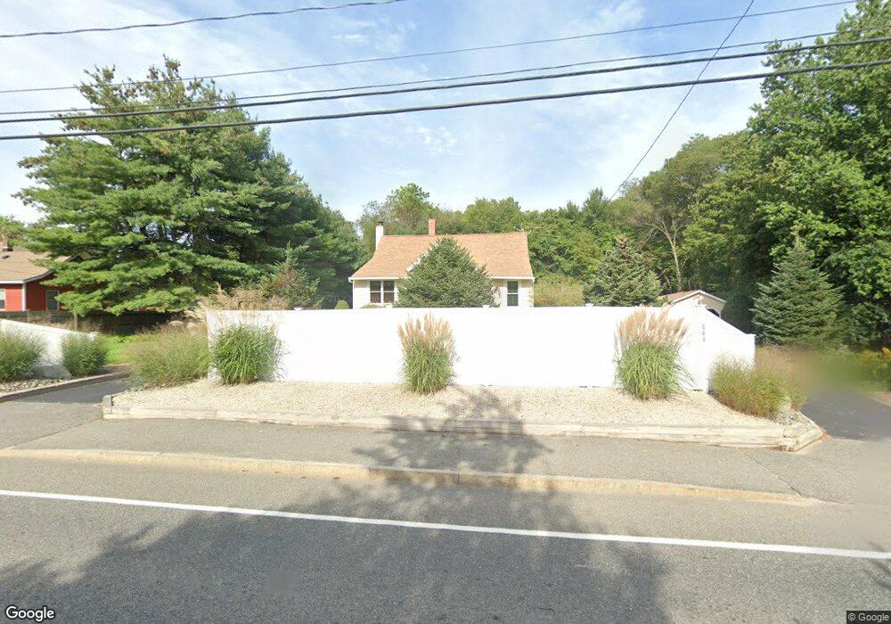 660 Pulaski Blvd, Bellingham, MA 02019 - photo 1