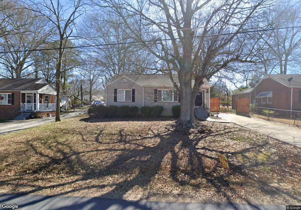 847 Dennis Dr, Forest Park, GA 30297 - photo 1