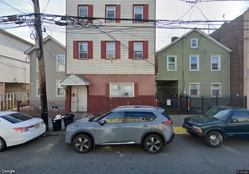 316 E Jersey St unit 2, Elizabethport, NJ 07206 - photo 1