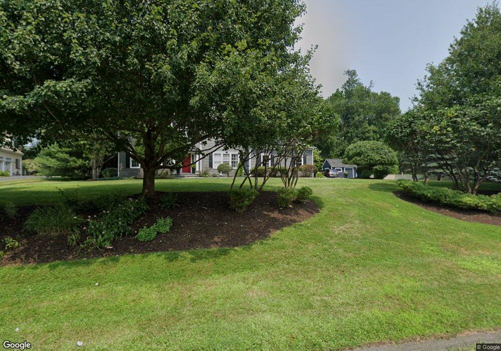 2 Pinnacle Dr, Newtown, CT 06470 - photo 1