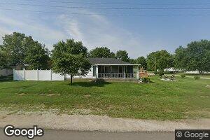 302 E 6th St, Matthews, IN 46957