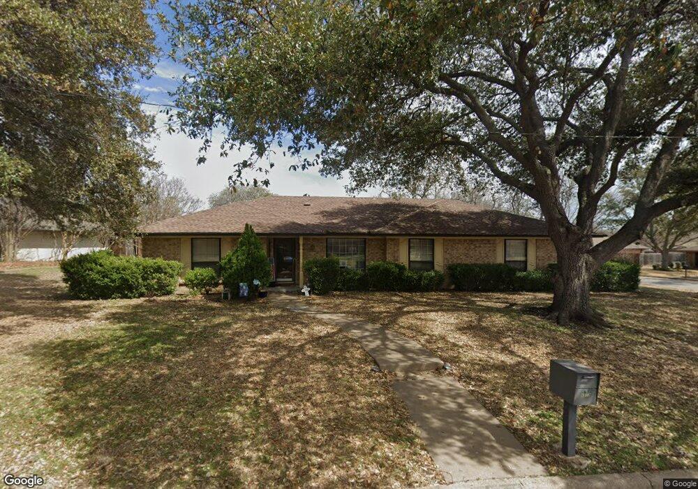 6813 Toledo Ct, Fort Worth, TX 76133 - photo 1