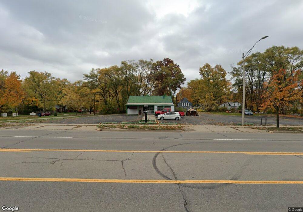 3205 S Cedar St, Lansing, MI 48910 - photo 1