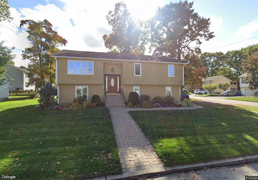 57 Rutland St, Cranston, RI 02920 - photo 1