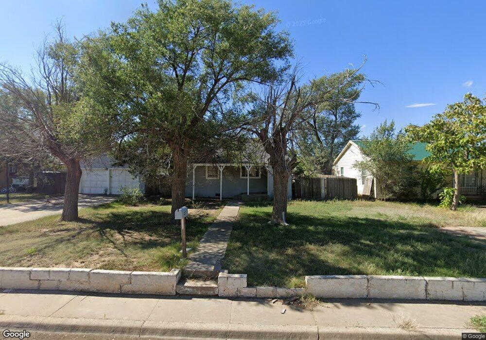 227 N Porter Ave, Dumas, TX 79029 - photo 1