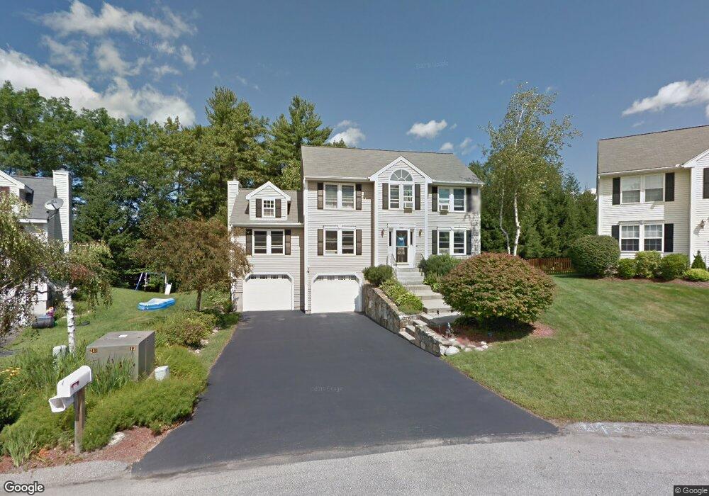 11 Scotchpine Ln, MerriMacK, NH 03054 - photo 1