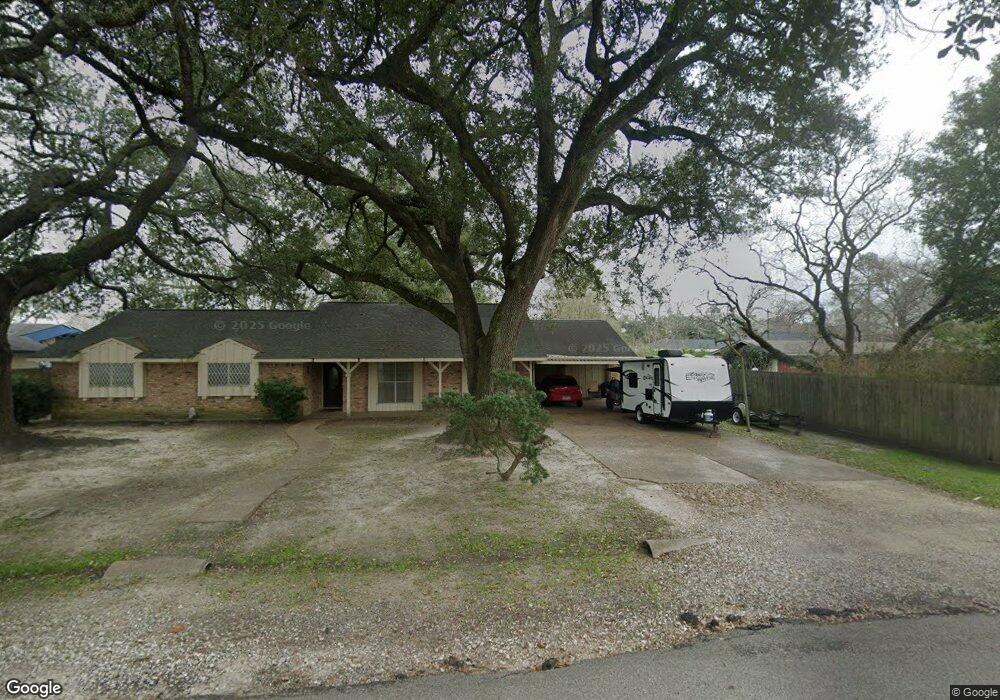 309 W Blackstone Ln, Alvin, TX 77511 - photo 1