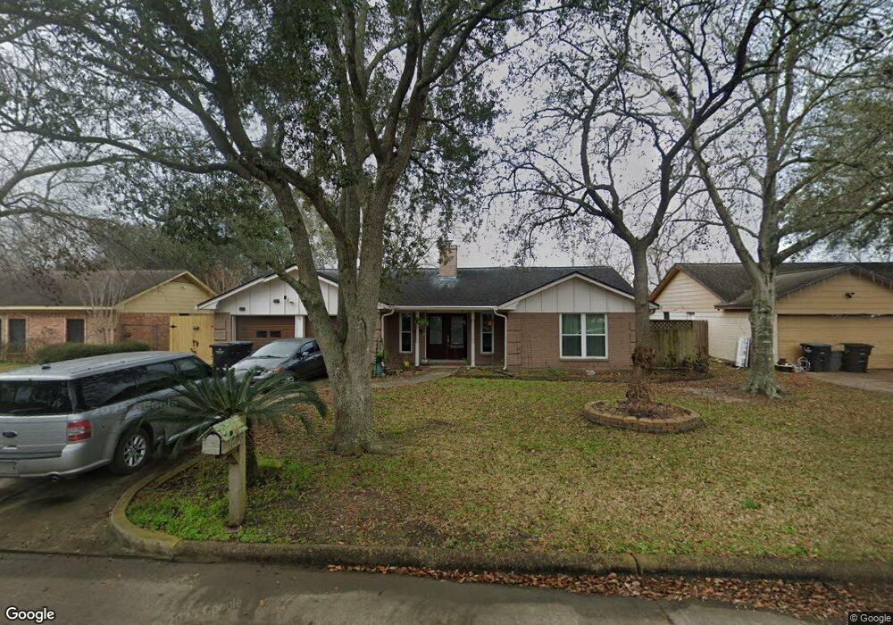 1606 Kings Park Dr, Alvin, TX 77511 - photo 1