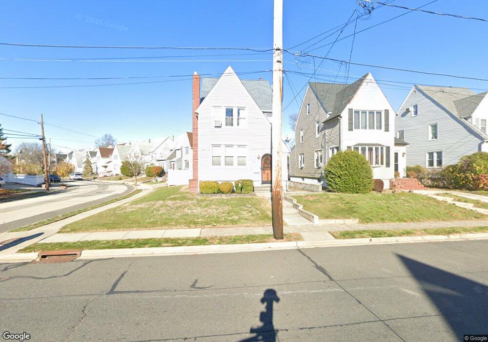 71 Munro Blvd, Valley Stream, NY 11581 - photo 1