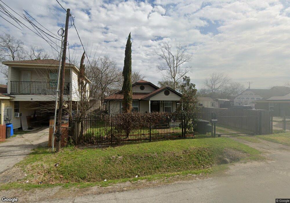 5016 Chapman St, Houston, TX 77009 - photo 1