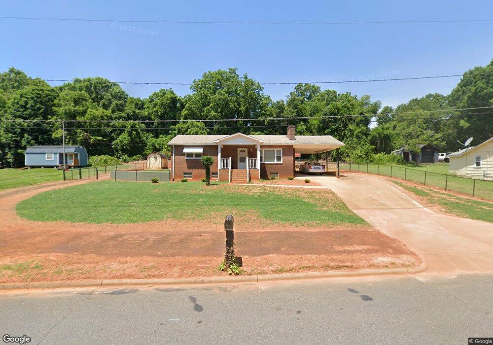 1352 Lerain Ct, Statesville, NC 28677 - photo 1