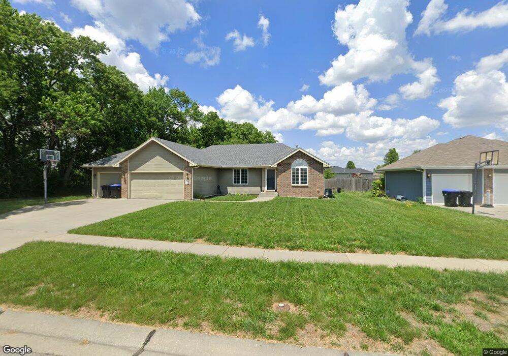 3416 SW 48th St, Topeka, KS 66610 - photo 1